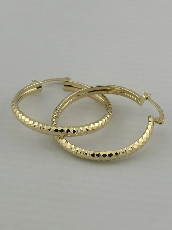 Aretes Aros en Oro Sólido de 14K – Acabado Facetado Tipo Diamante | Joyamex - Image 2