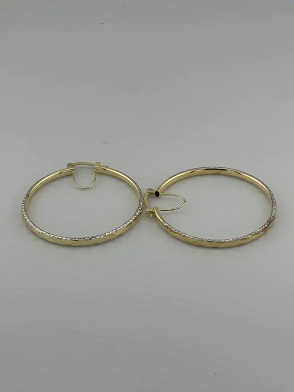 Aretes de Aro en Oro Sólido de 14K con Borde Diamantado – Toque de Brillo Elegante | Joyamex - Image 2