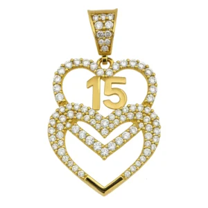Dije de 15 Años en Oro 14K con Corazones y Zirconias