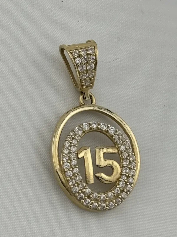 Dije de Oro  con Brillantes de XV Años con Número “15” y Doble Marco | Joyamex - Image 2